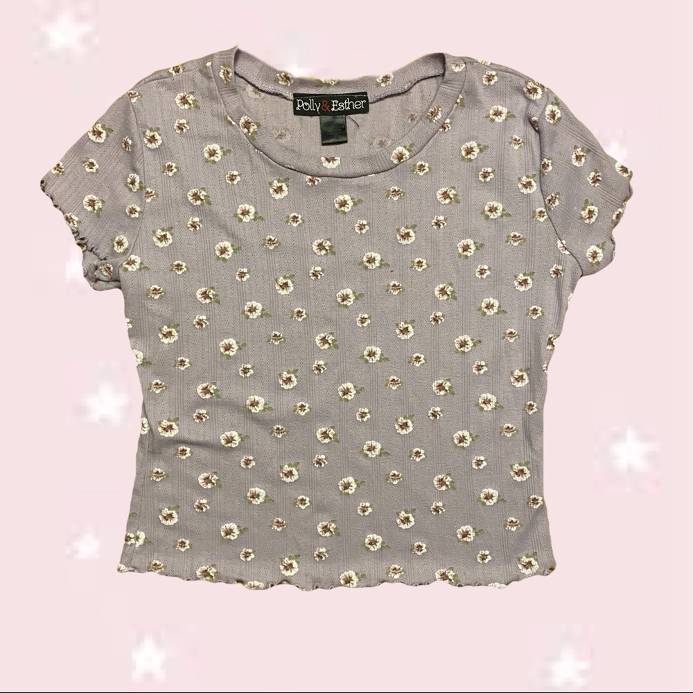 Vintage Women’s Floral T-shirt 🌼